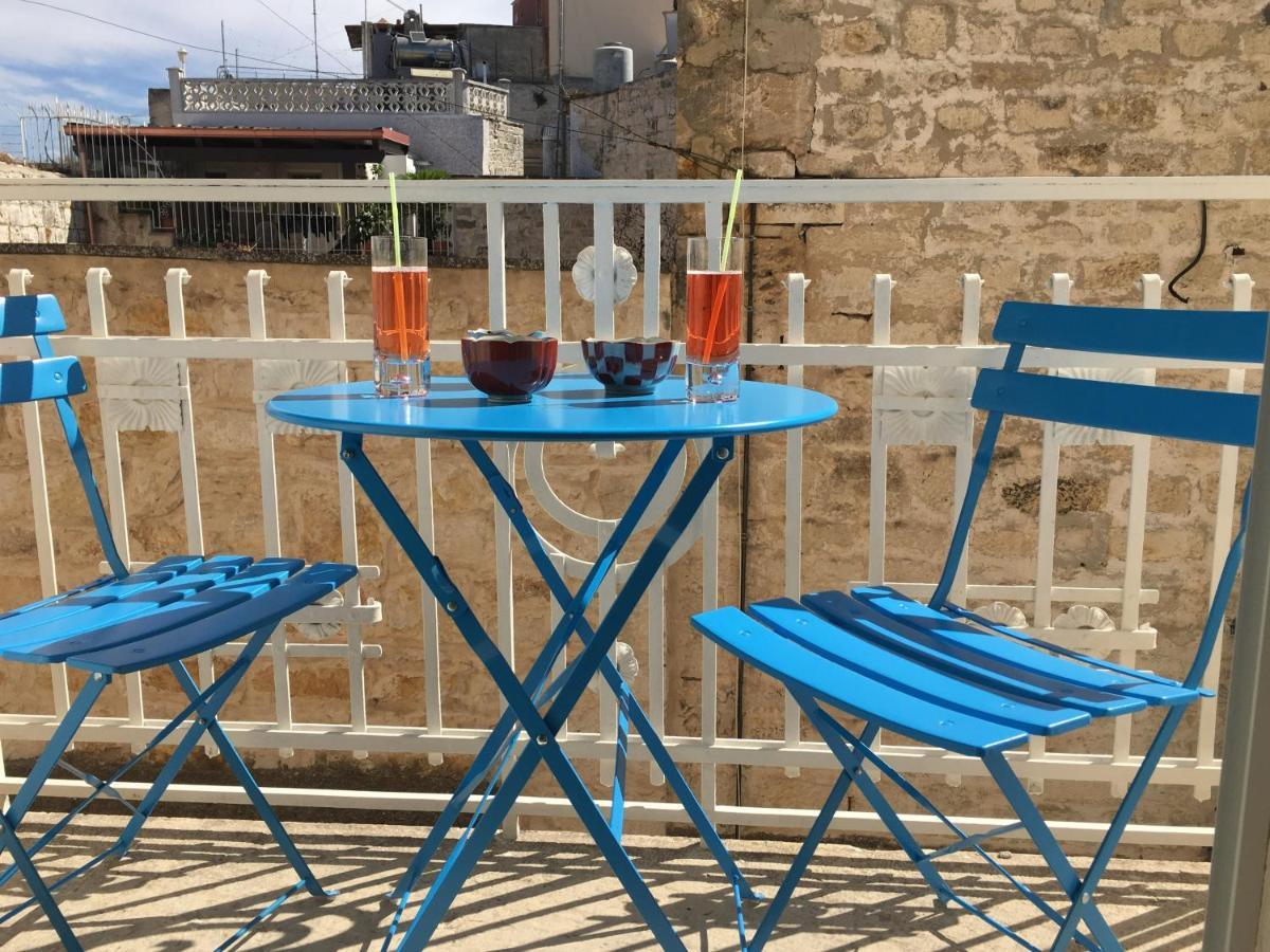 La Terrazza Sul Mare - Dimora Di Charme Apartment Giovinazzo Exterior photo