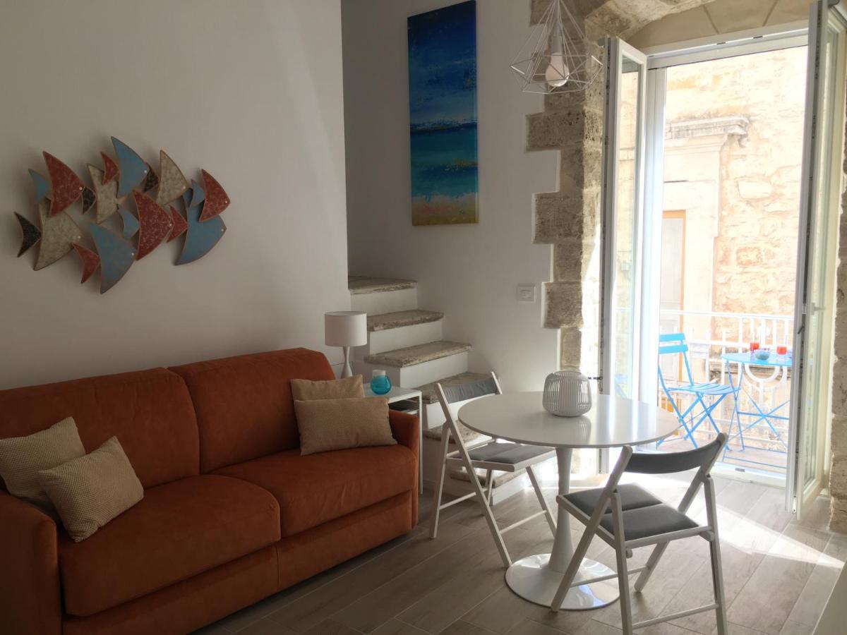 La Terrazza Sul Mare - Dimora Di Charme Apartment Giovinazzo Exterior photo